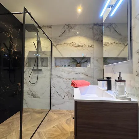 Apartament Oscar *